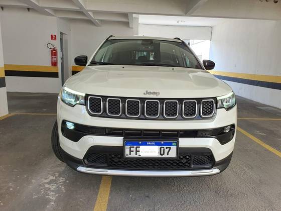 JEEP COMPASS 1.3 T270 TURBO FLEX LONGITUDE AT6